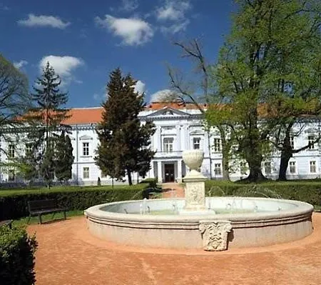 펜션 Jenny Mojmírovce